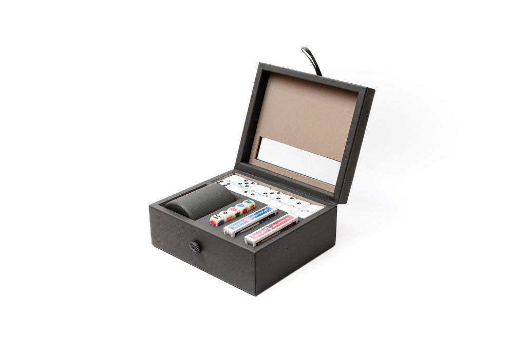 Caja Cubilete, Cartas y Domino