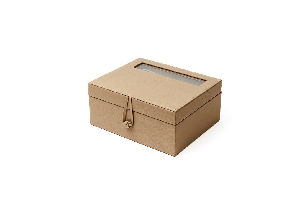 Caja Cubilete, Cartas y Domino