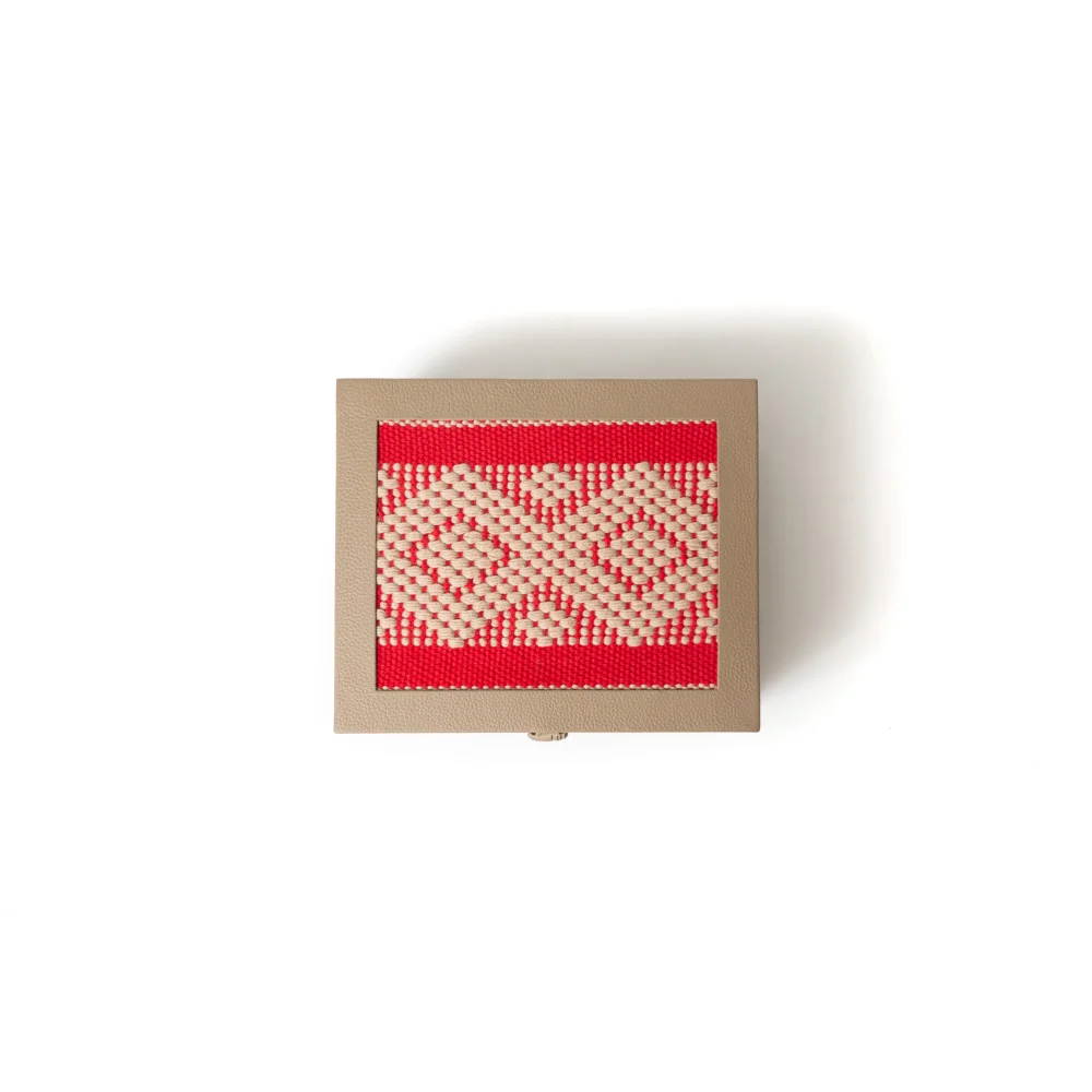 Caja Cubilete Cartas y Domino con Telar - Juegos