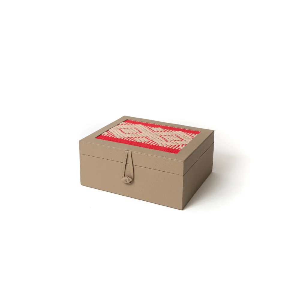 Caja Cubilete Cartas y Domino con Telar - Juegos