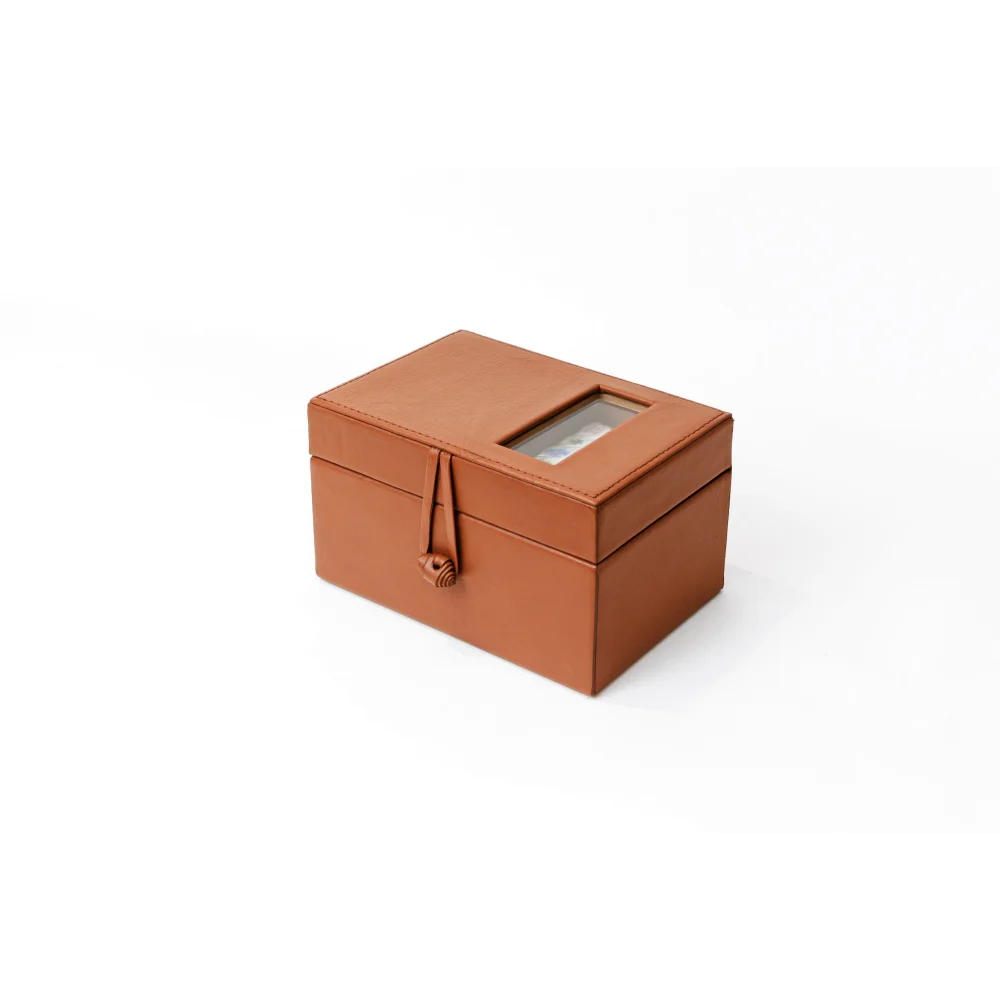 Caja Cubilete y Cartas - Juegos