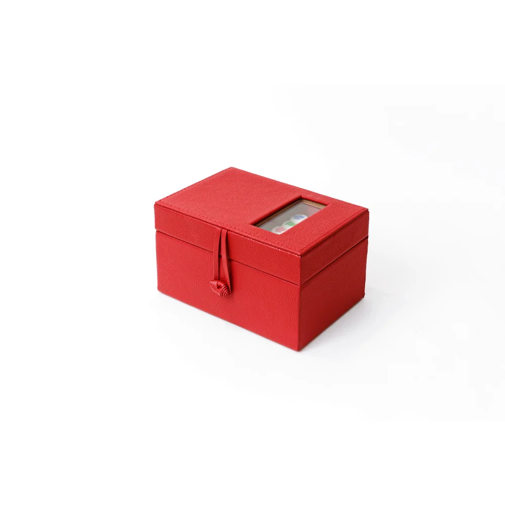 Caja Cubilete y Cartas - Rojo Ferrari - Juegos