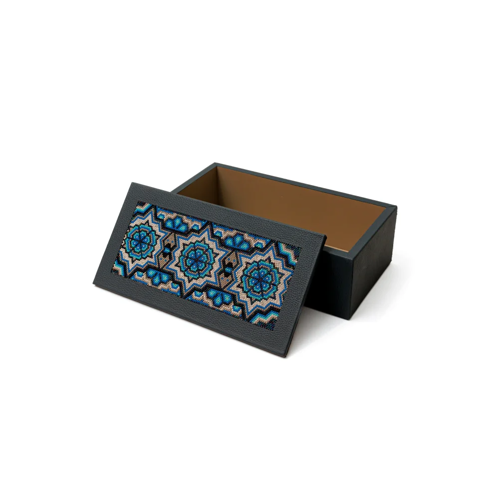 Caja Rectangular Grande con Huichol