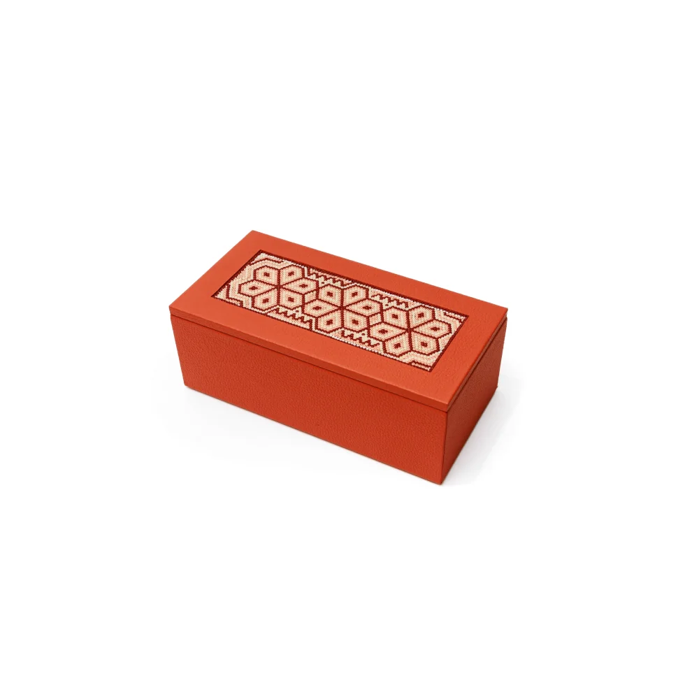Caja Rectangular Mediana con Huichol - Tabaco