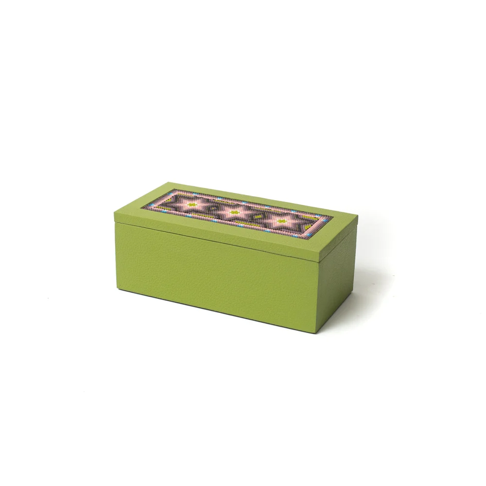 Caja Rectangular Mediana con Huichol