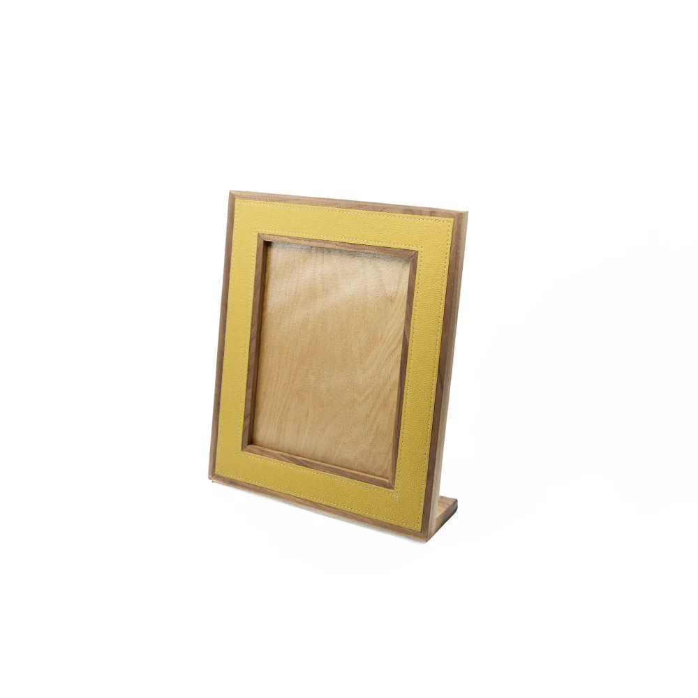 Marco E Vertical - 8 x 10 / Mostaza - Marcos