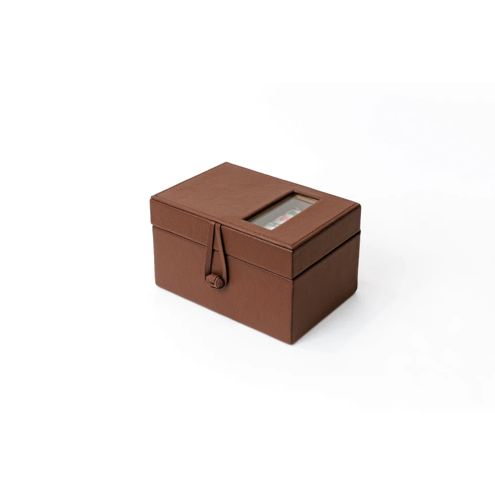Caja Cubilete y Cartas - Café - Juegos