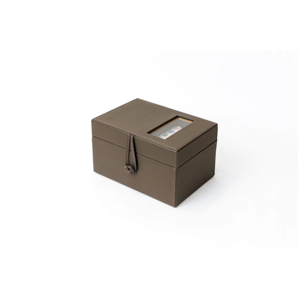 Caja Cubilete y Cartas - Taupe - Juegos