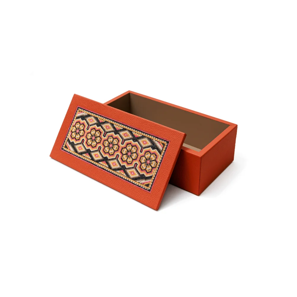 Caja Rectangular Grande con Huichol